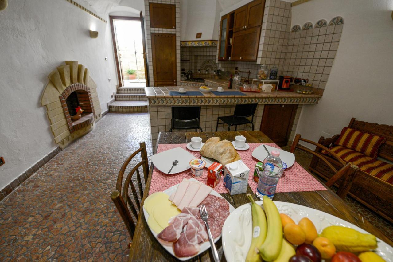 Umbra Idris Holiday Home Матера Экстерьер фото